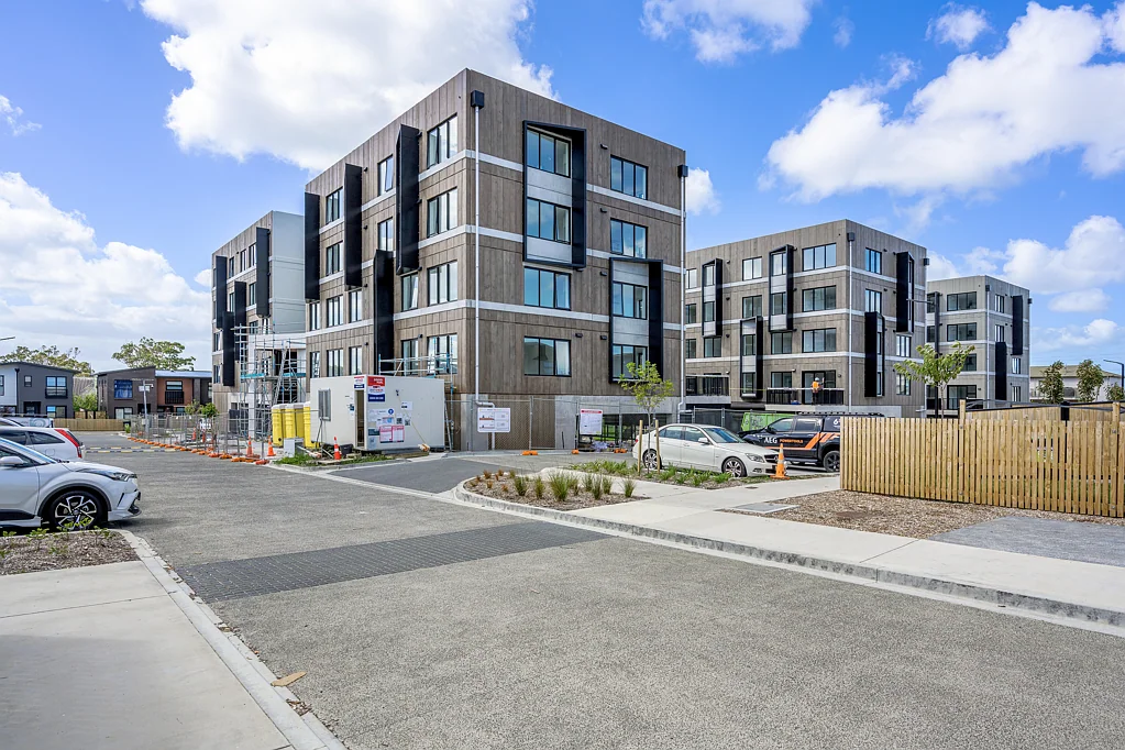 Te Atatu South 2房  Discover Modern Urban Living in Te Atatu South
