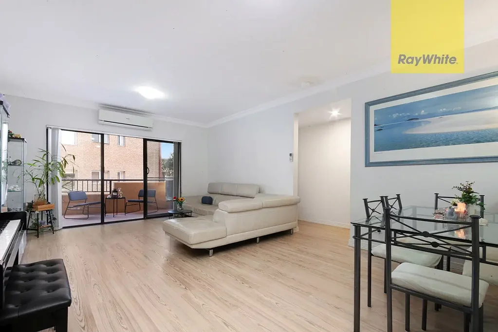 Carlingford 2ห้องนอน SPACIOUS & SUNLIT UNIT IN PRIME LOCALE | LOW STRATA