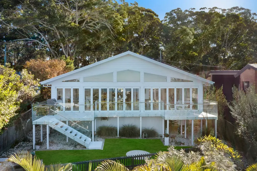 North Avoca 4ਬੈੱਡਰੂਮ Ocean Views, Single Level Ease