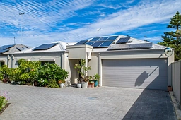 7/103 CARIDEAN STREET, Heathridge