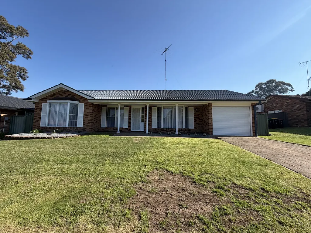 Spacious Family Home with Multiple Living Areas