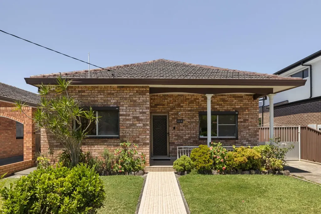Russell Lea 3ห้องนอน Bright & Versatile Family Retreat in Russell Lea