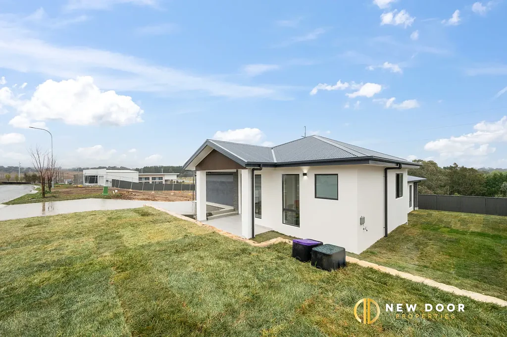 17 McCauley Avenue, Googong, NSW 2620