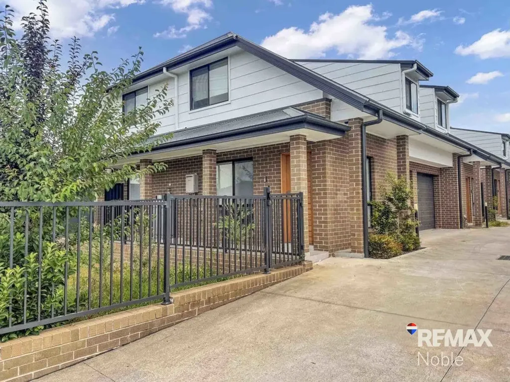 Modern 3-Bedroom Townhouse