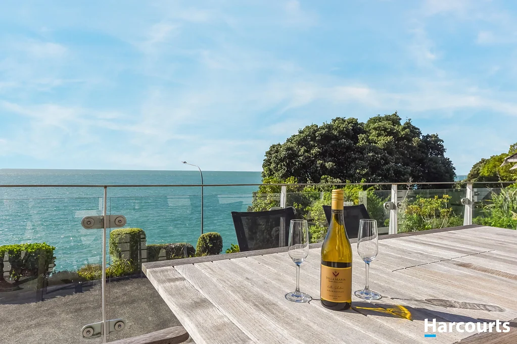 Moana 4 Bedroom Your Waterfront Haven Awaits!