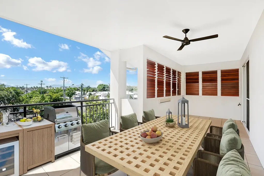 9/16-18 Smith Street, Cairns North, QLD 4870