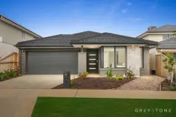 8 Milsom Avenue, Fraser Rise