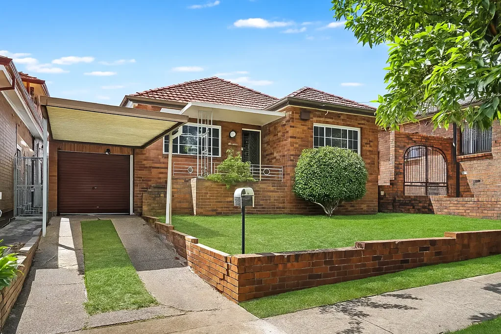 44 Rosemeath Avenue, Kingsgrove, NSW 2208