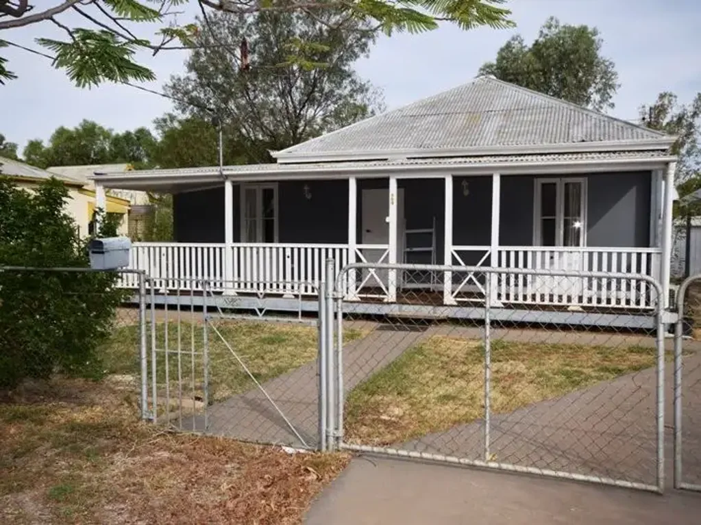 154 Crane Street, Longreach, QLD 4730