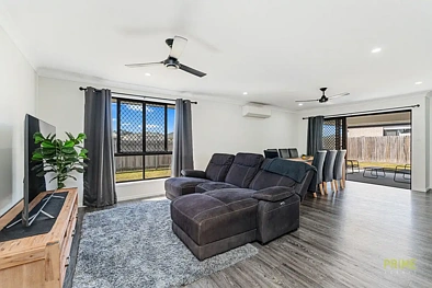 17 Sailaway Circuit, Eli Waters, QLD 4655, 3 slaapkamers, 2 badkamers, House