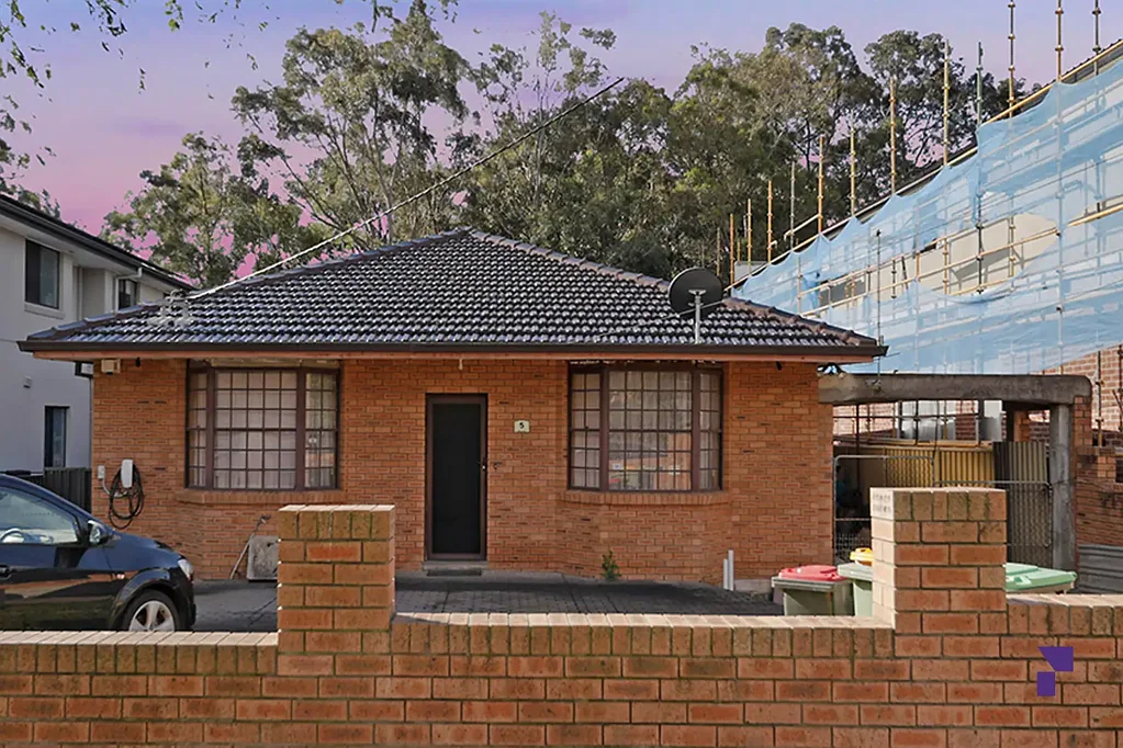 5 Drew Street, Greenacre, NSW 2190