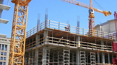 连续9个季度下滑！新西兰建筑活动跌至低谷，住宅和商业双双承压！