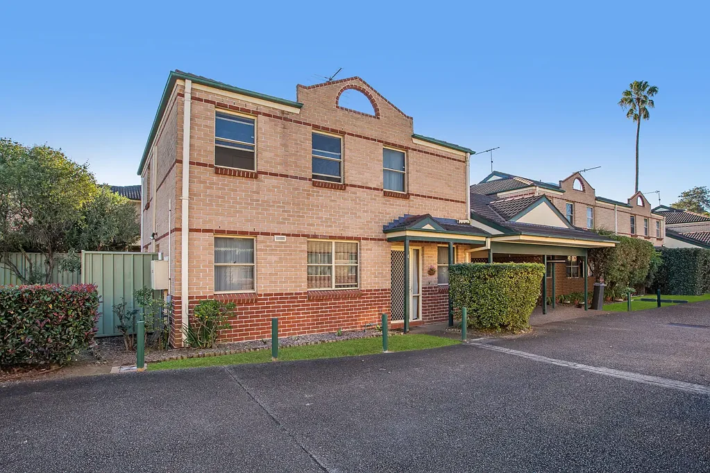 Richmond 3 Bedroom Central Richmond Townhouse