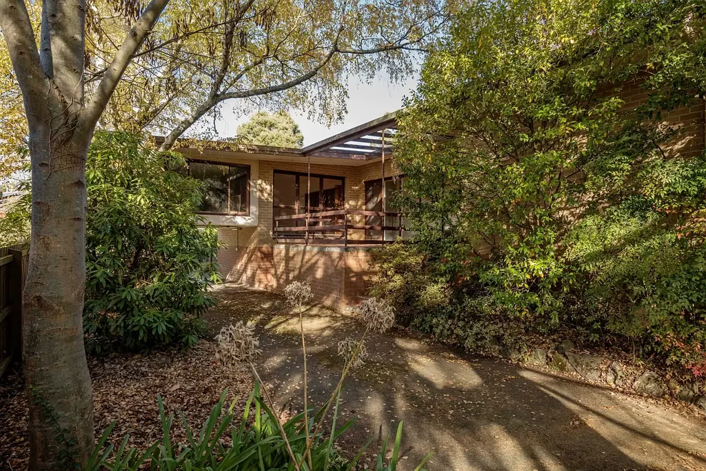 Mount Helen 3 Bedroom Retro Gem - A Charming 1970s Home in a Prime Mt Helen Location