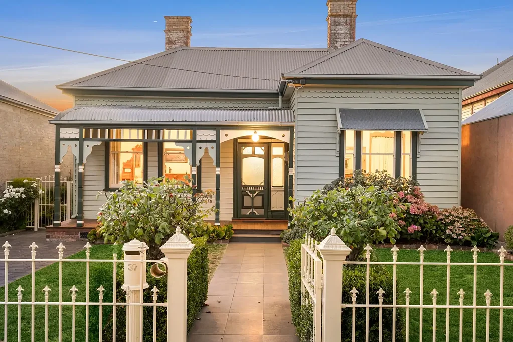 37 Gellibrand Street, Colac, VIC 3250