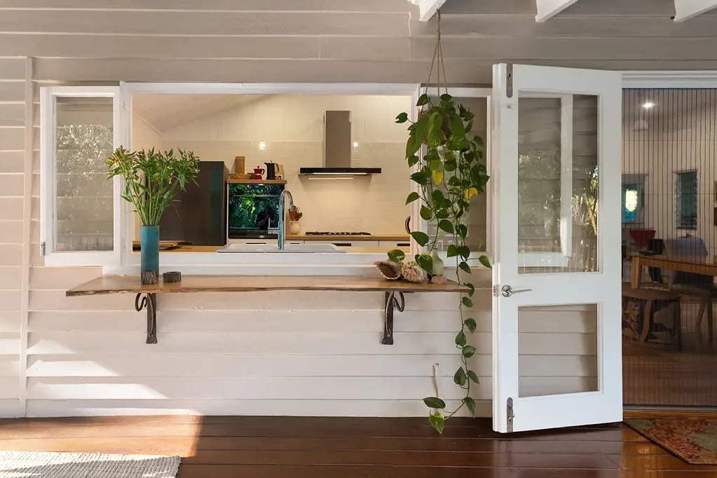 Palmwoods 4ห้องนอน A Timeless Queenslander Retreat Surrounded by Nature