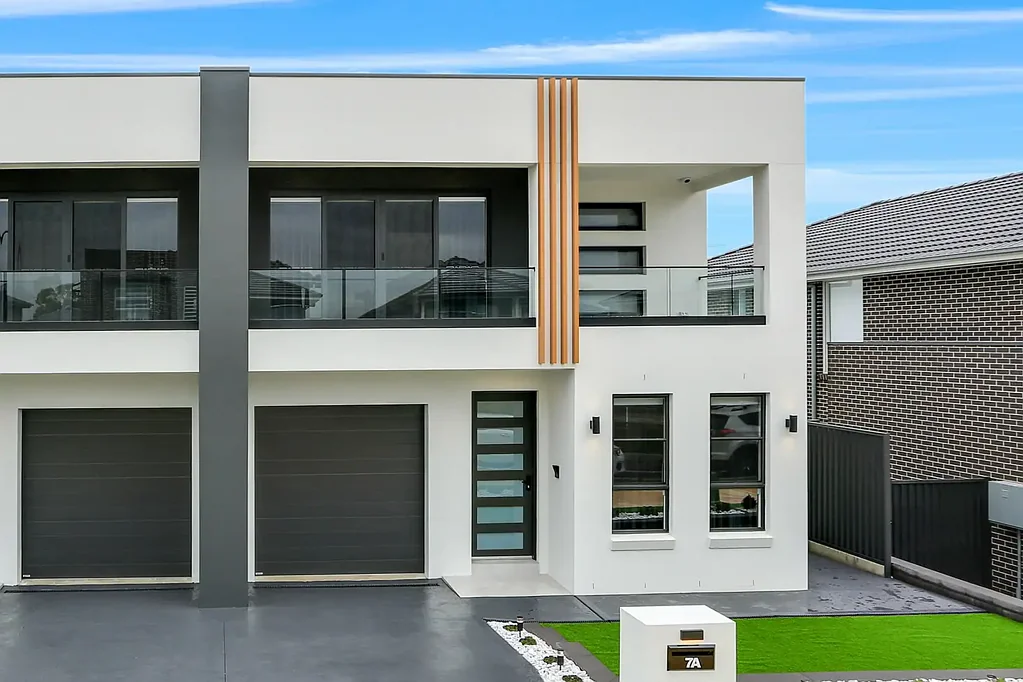EXECUTIVE DUPLEX