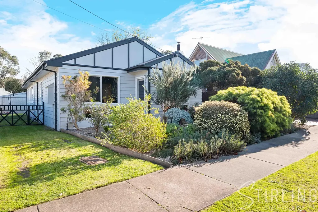 Pearcedale 3房 宽敞的家庭生活空间，卓越的户外魅力 Spacious Family Living with Exceptional Outdoor Appeal