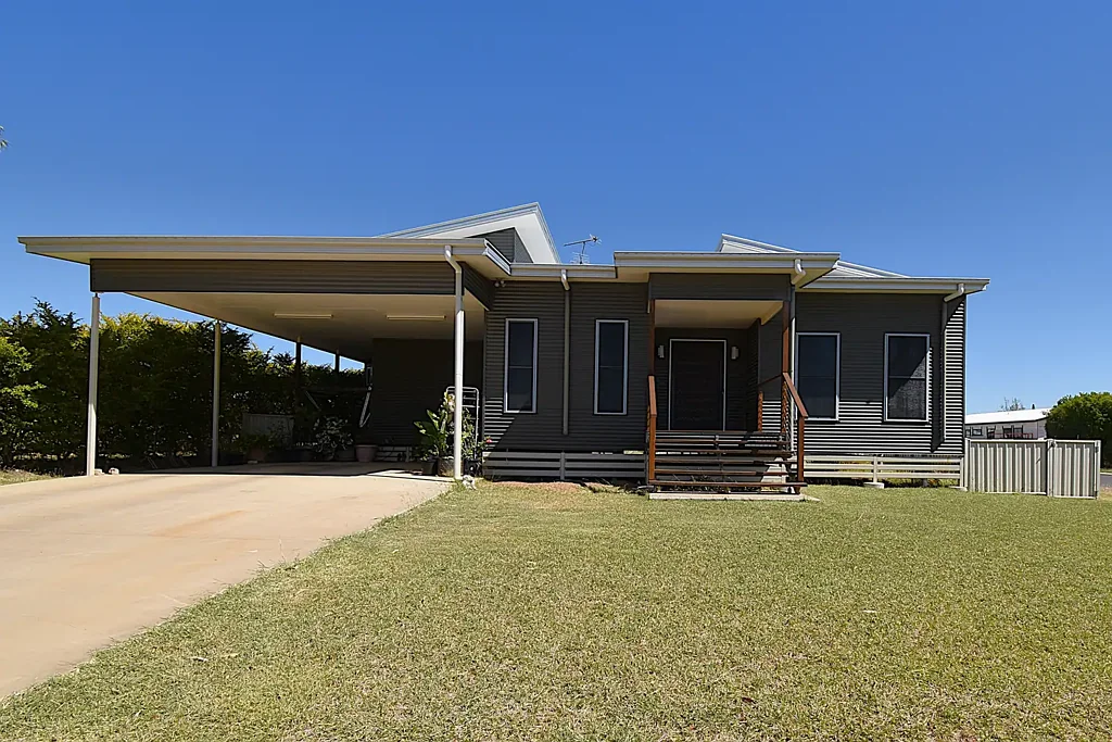 17 TEAL STREET, Longreach, QLD 4730