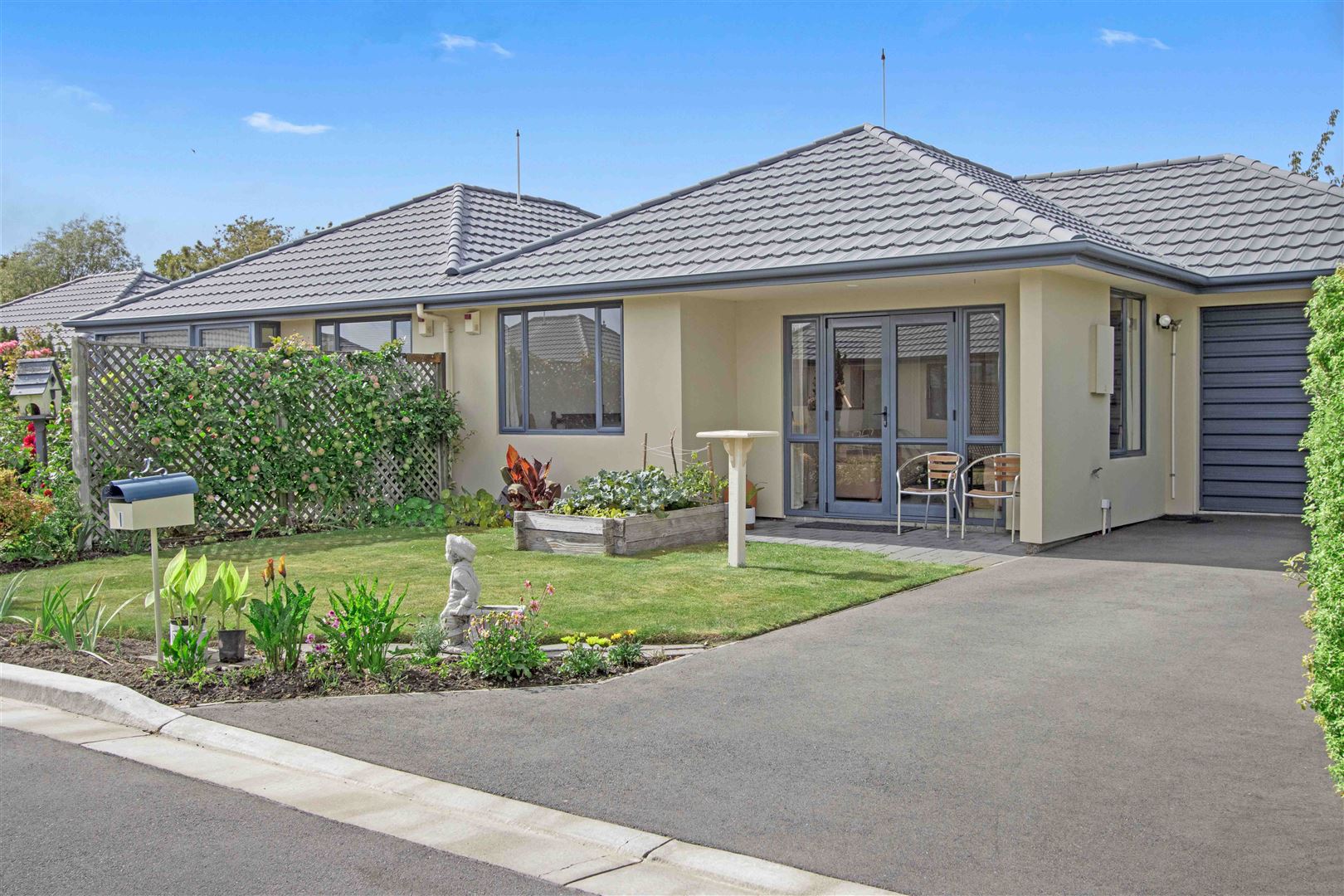 52i Marshland Road, Shirley, Christchurch, 2 Kuwarto, 1 Banyo