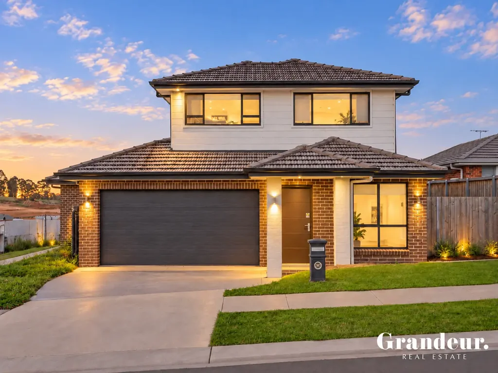 Menangle Park 7 Bedroom HOUSE AND GRANNY - GROWTH CORRIDOR