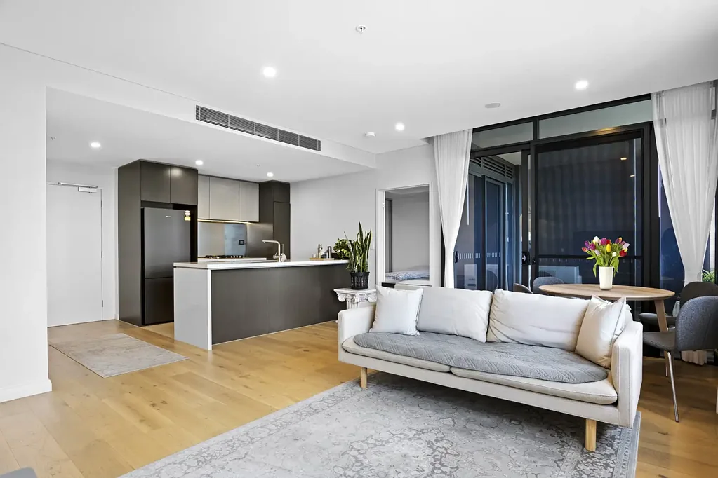 Tallawong 2ห้องนอน Spacious & Stylish Apartment Positioned on Top Floor of Tallawong Metro & Village!