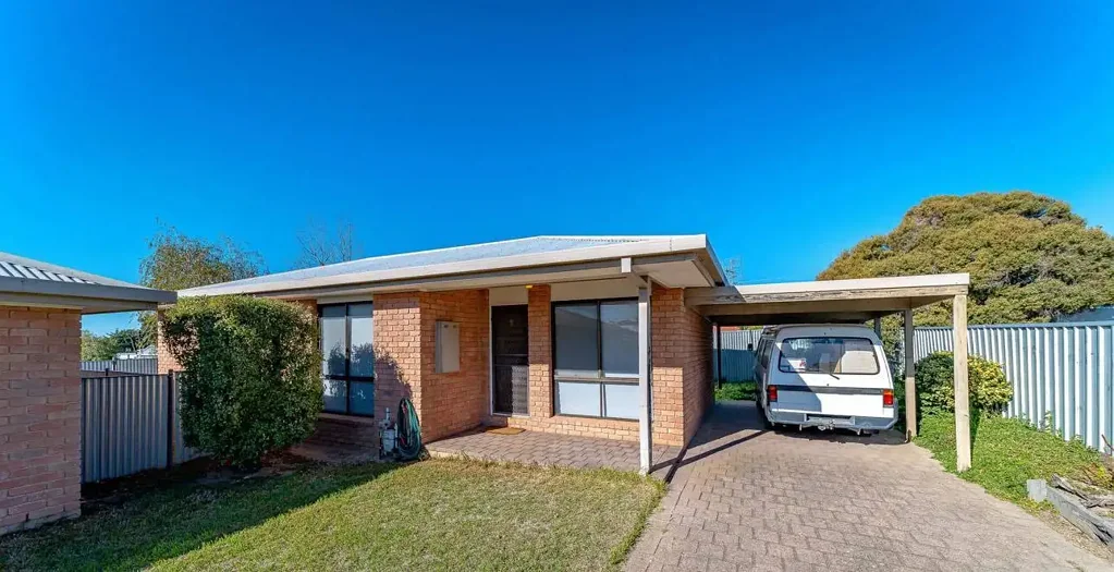 2/12 Lobb Street, North Bendigo, VIC 3550