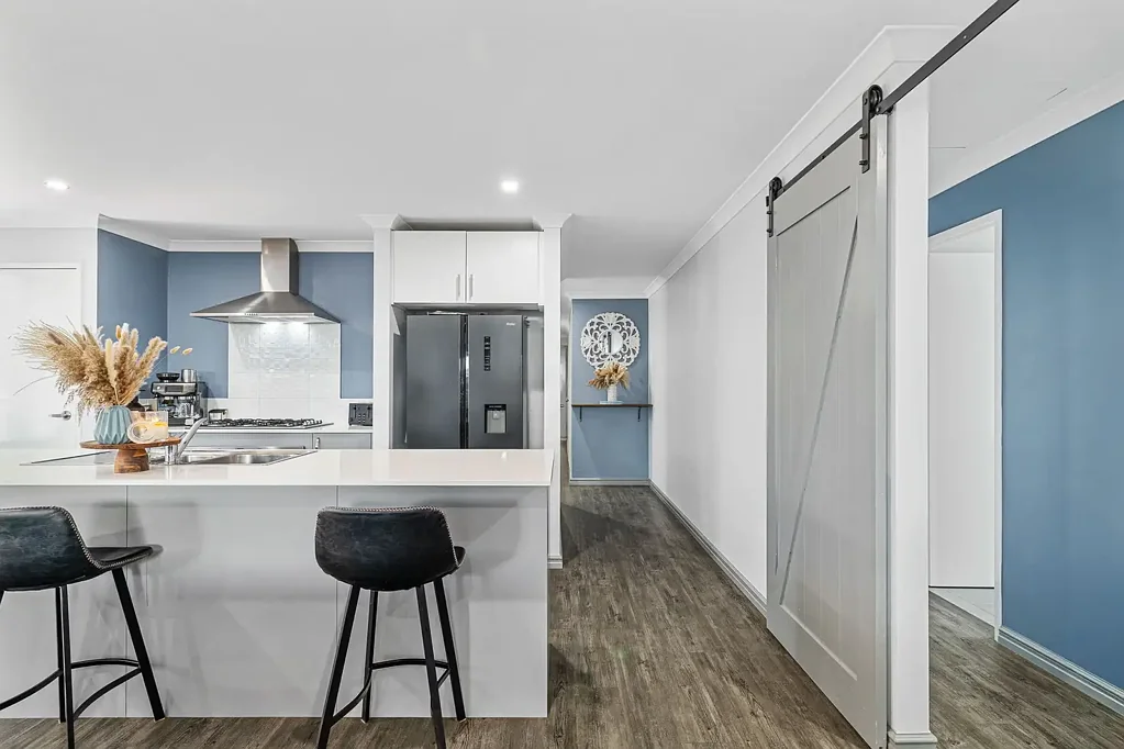 Lakelands 3ਬੈੱਡਰੂਮ Effortless Lakelands living with side access for boat/van.