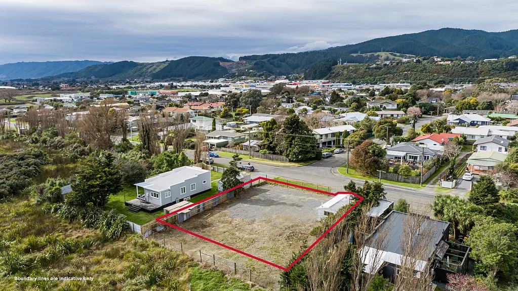 Raumati Beach Section with no covenants