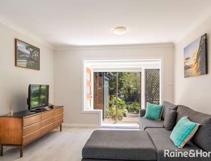235 Mitchell Parade, Mollymook Beach, NSW 2539, 3 Bedrooms, 3 Bathrooms, House