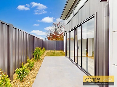 3/5 Maple Court, Doveton, VIC 3177, 2房, 2浴, Townhouse