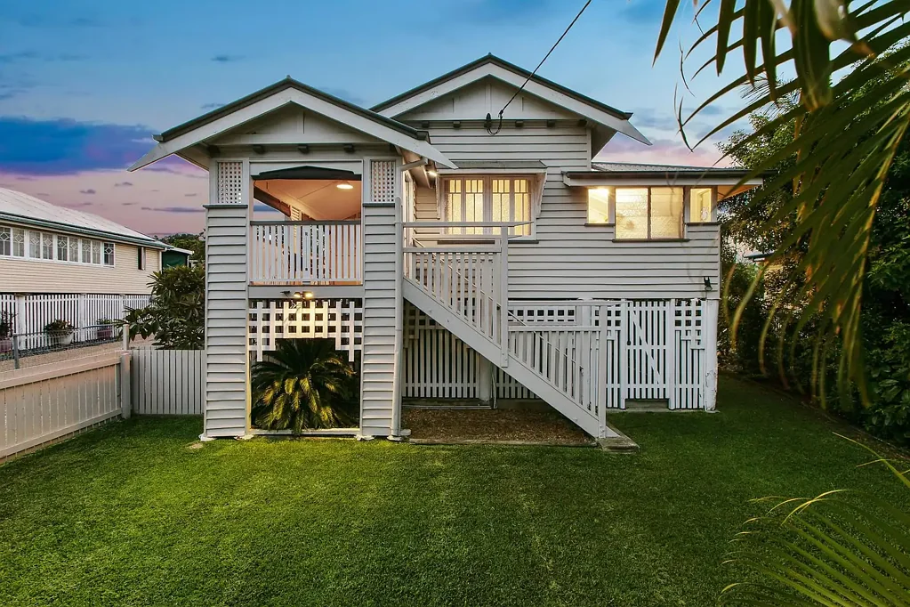 132 Upper Dawson Road, The Range, QLD 4700