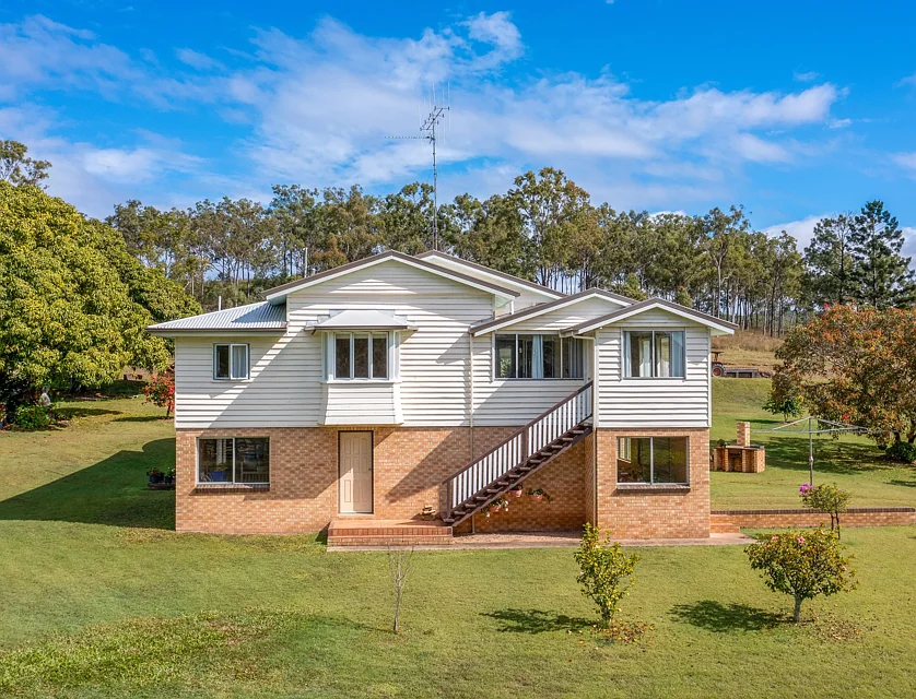 1060 John Clifford Way, Lowmead, Wide Bay, 6 રૂમ, 2 બાથરૂમ, Lifestyle Property