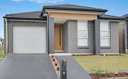 16 Juliana Street, Jordan Springs