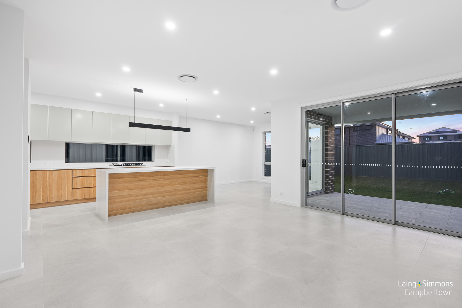 59 COTTON LOOP, ORAN PARK NSW 2570, 0 chambres, 0 salles de bain, House