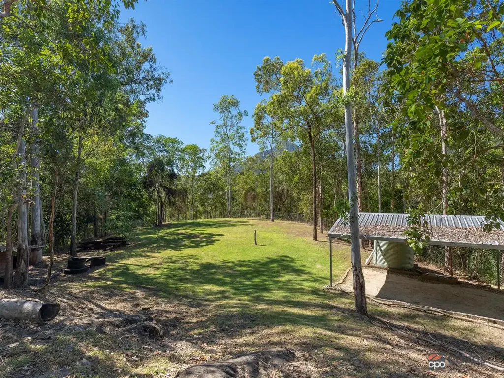 Gordonvale 4房  Elevated Acreage Living Tightly Held Crystalbook