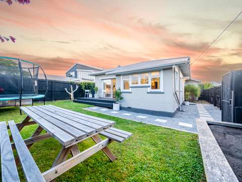 Saint Albans 4房  Your Private Retreat in a Thriving Suburb