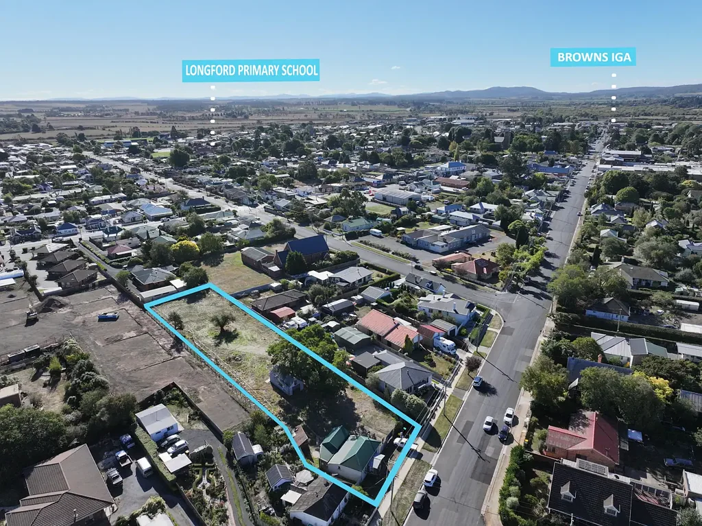 Longford 3 Bedroom Build your dream, renovate the character Cottage, develop the land, or all of the above.