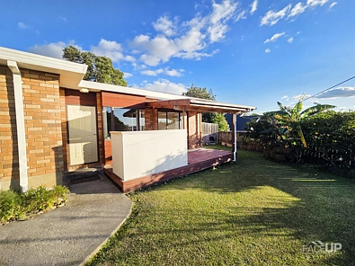 West Harbour, 1-bedroom & study, $450