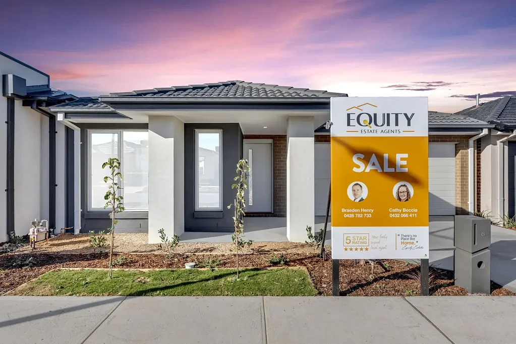 8 Pedirka Road, Truganina, VIC 3029