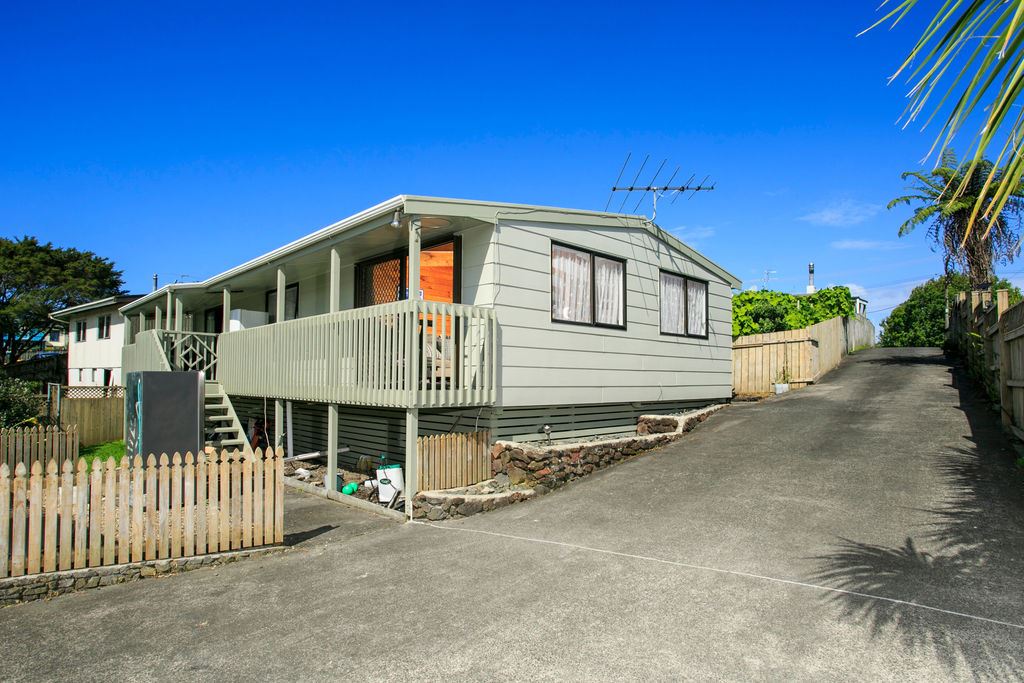 2/7 Glendhu Road, Bayview, Auckland - North Shore, 2 침실, 1 욕실