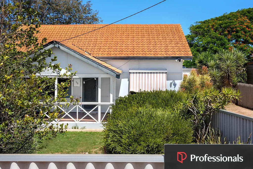 98 Gertrude Street, Geraldton, WA 6530