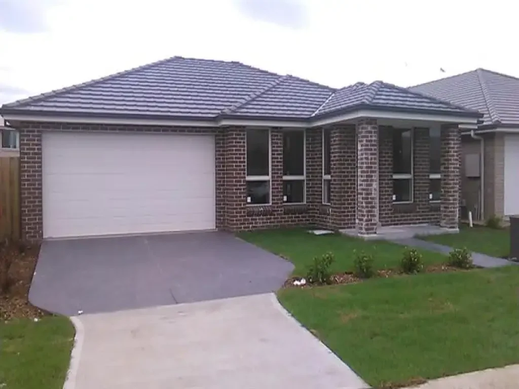 FOUR BEDROOM FAMILY HOME !!
