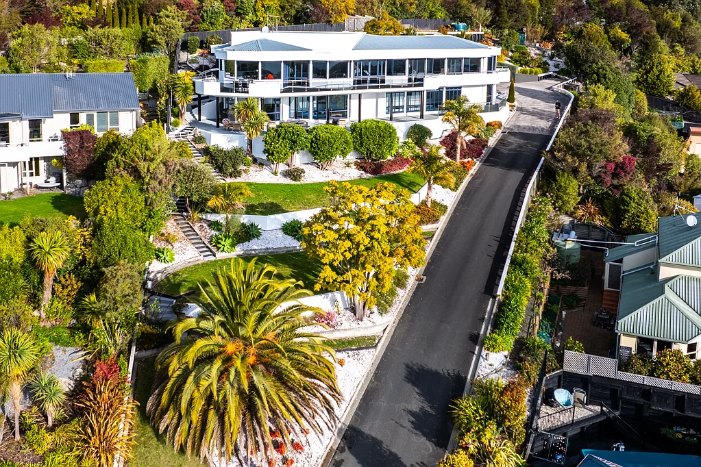 Atawhai 4房  Coastal Luxury, Minutes from the City