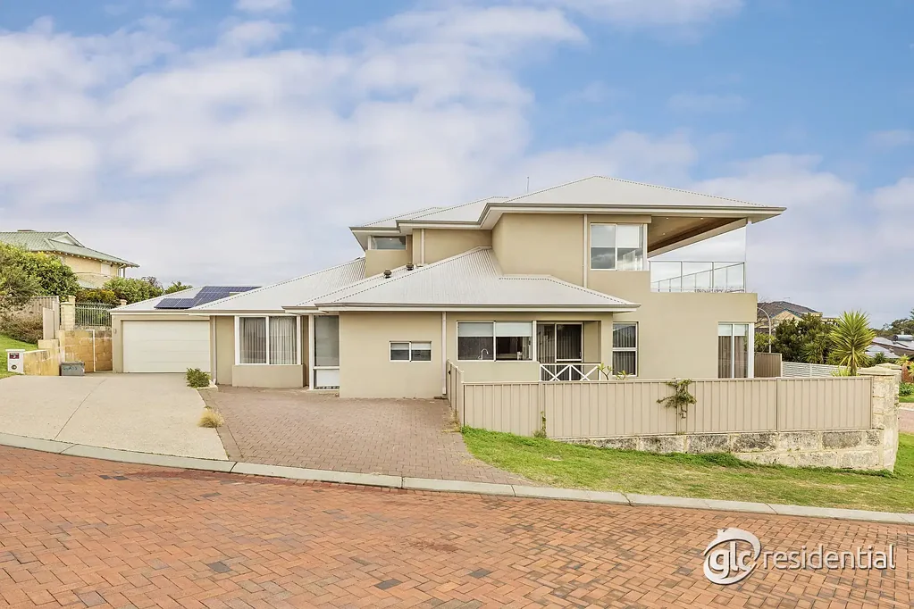 Luxury Modern Coastal Living in Coogee