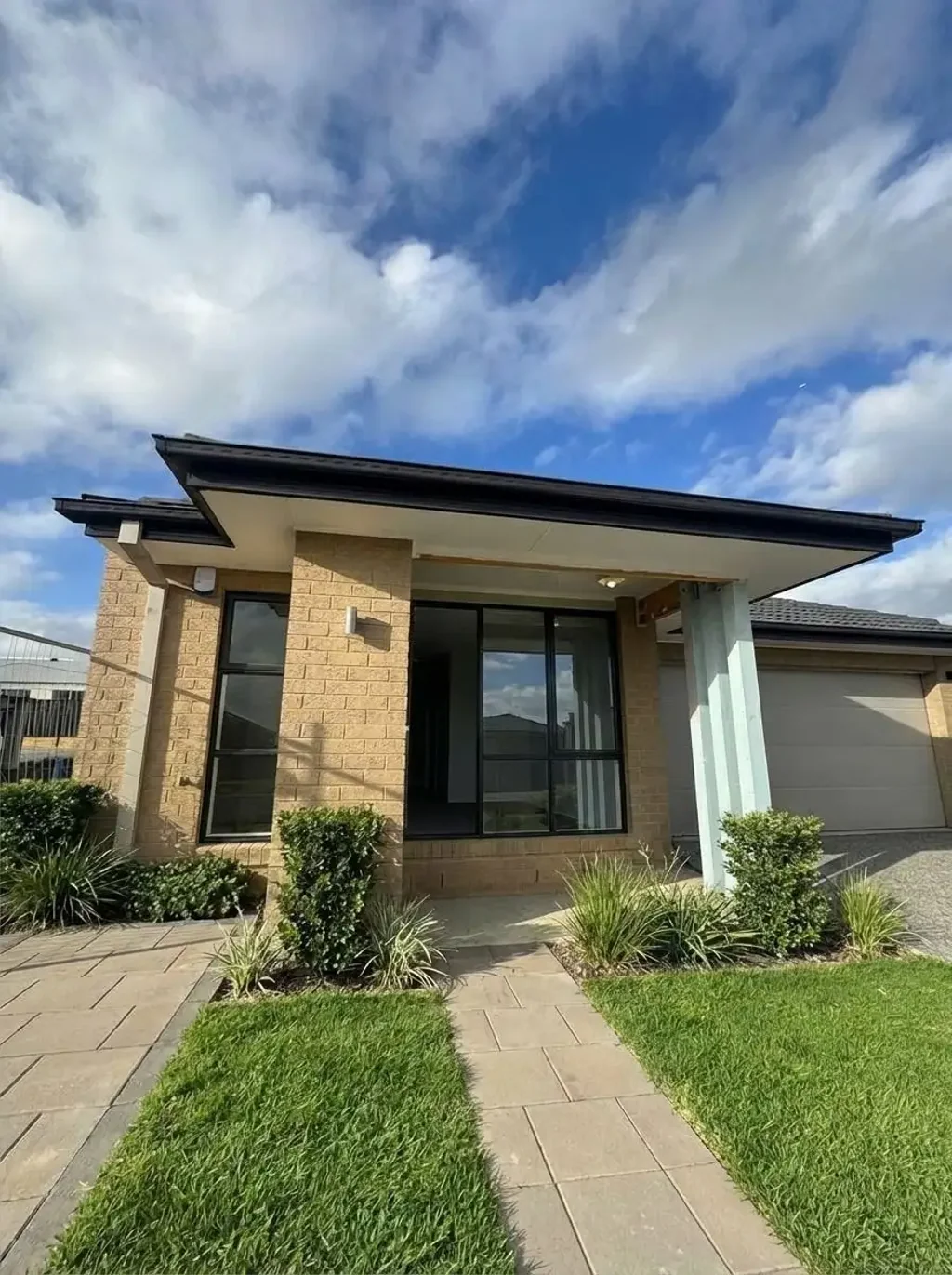 Kalkallo 4બેડરૂમ Brand New! Affordable Family Home!