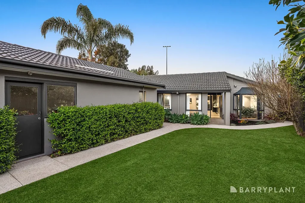 Iba Pa - 95 Tarongo Drive, Aspendale, VIC 3195