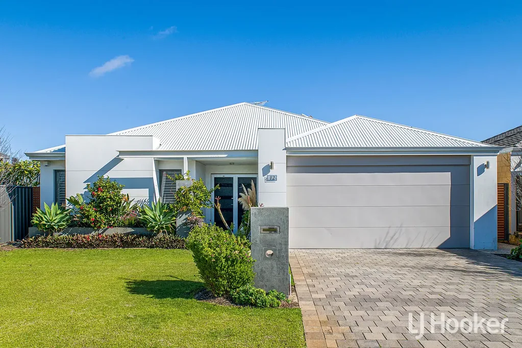 12 Appleton Road, Piara Waters, WA 6112