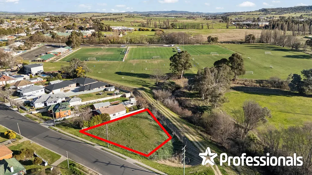 24 Russell Street, Bathurst, NSW 2795
