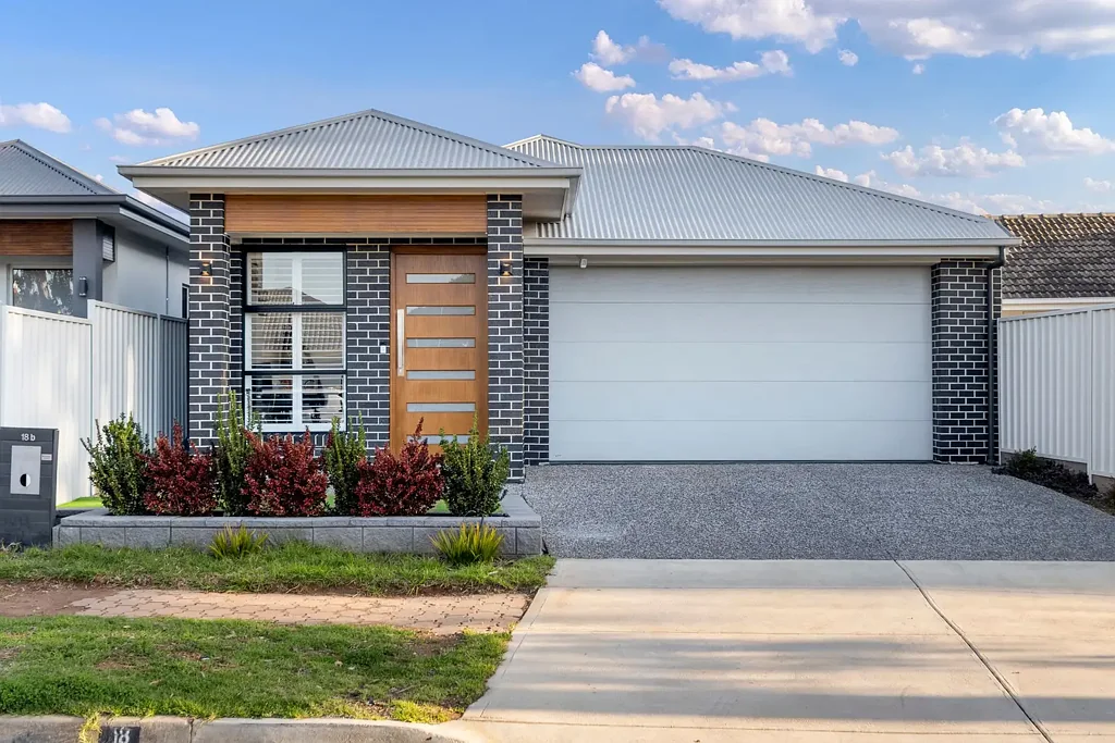 Pooraka 3 Bedroom Feature-Packed Designer Living Shows Pooraka at its Picture-Perfect Best.